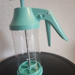 Pampered Chef pancake mix dispenser